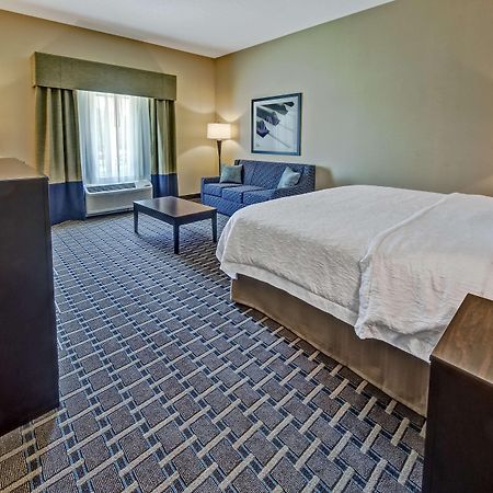 Hampton Inn Indianola Екстериор снимка